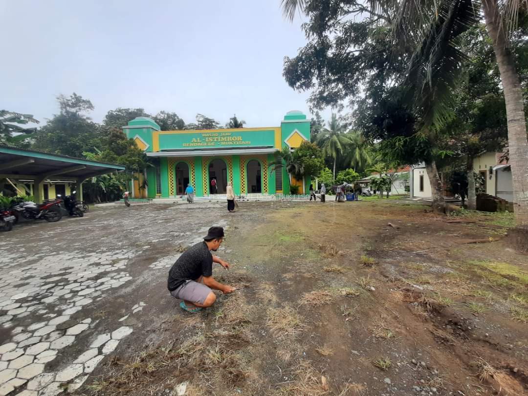 BERSIH BEERSIH MENJELANG RAMADHAN DI DUSUN BENDAGEDE