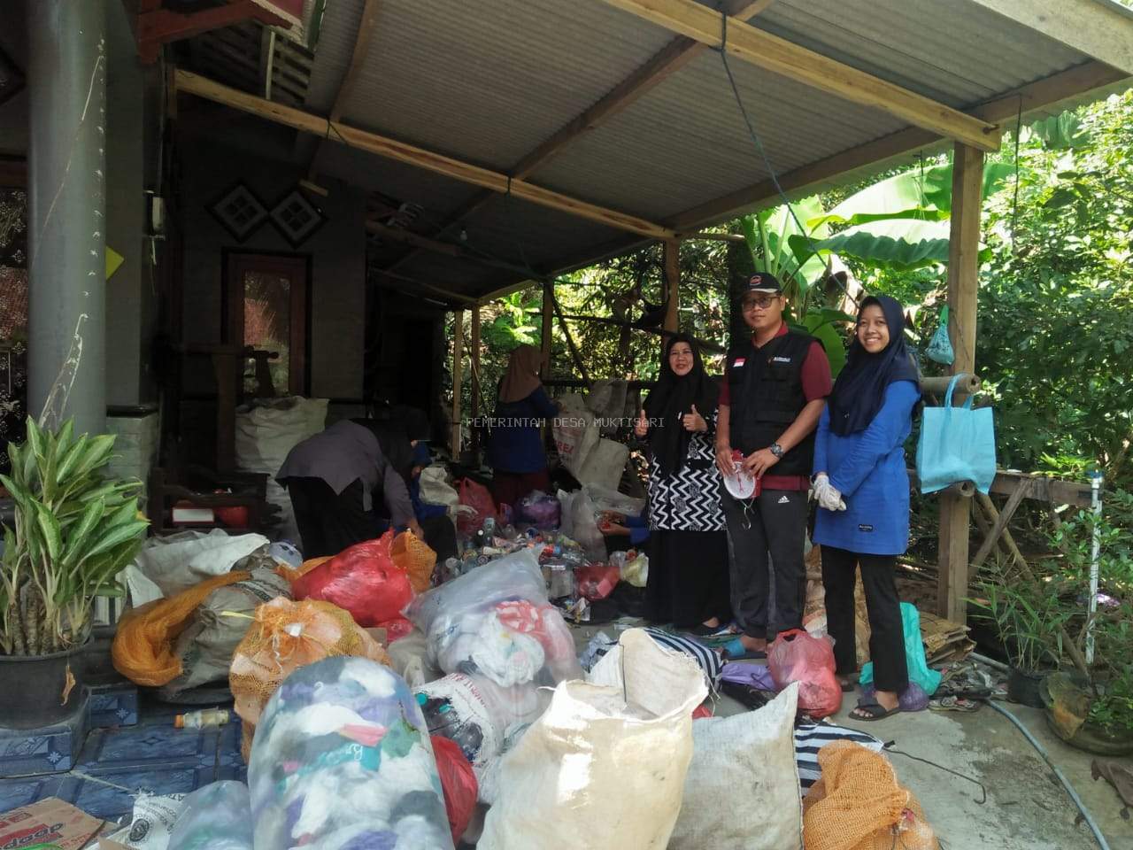 KUNJUNGAN PEMERINTAH KACAMATAN GABDRUNGMANGU KE BANK SAMPAH BERKAH BARENG II