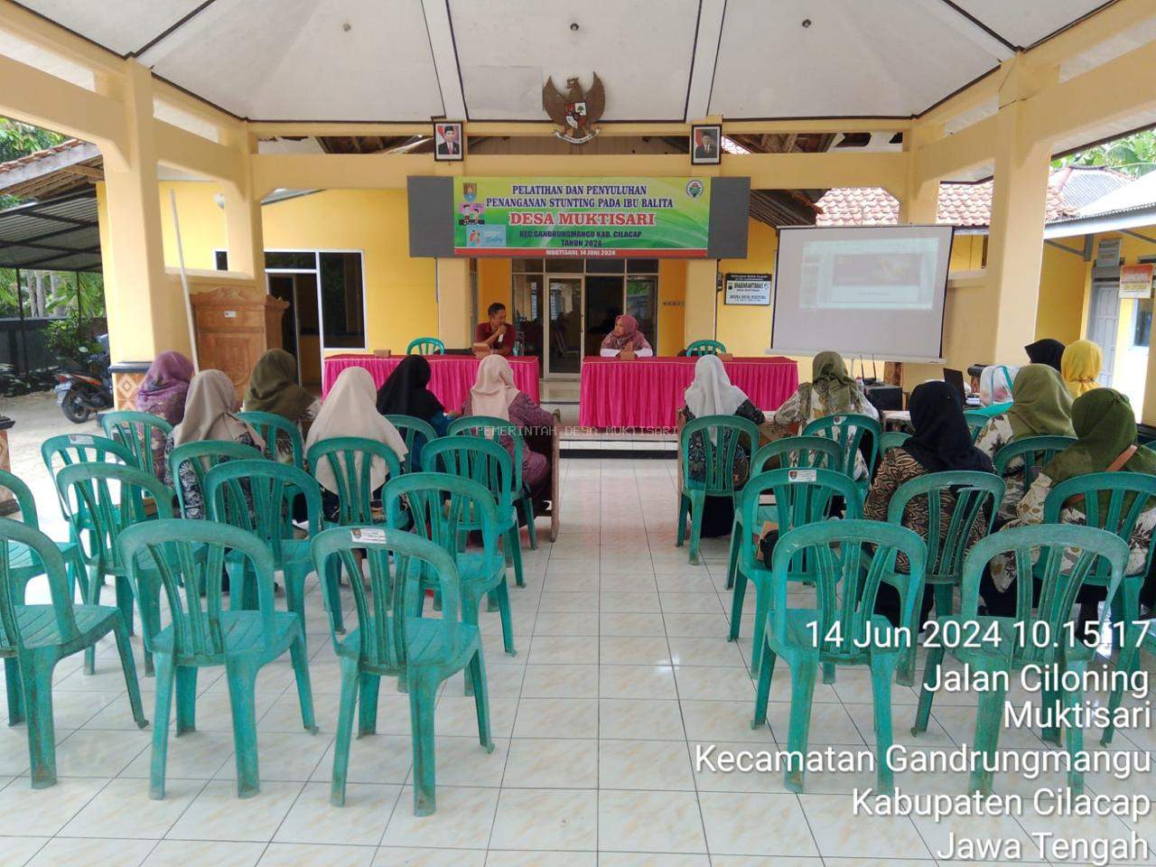 PELATIHAN DAN PENYULUHAN PENANGANAN STUNTING PADA IBU BALITA 