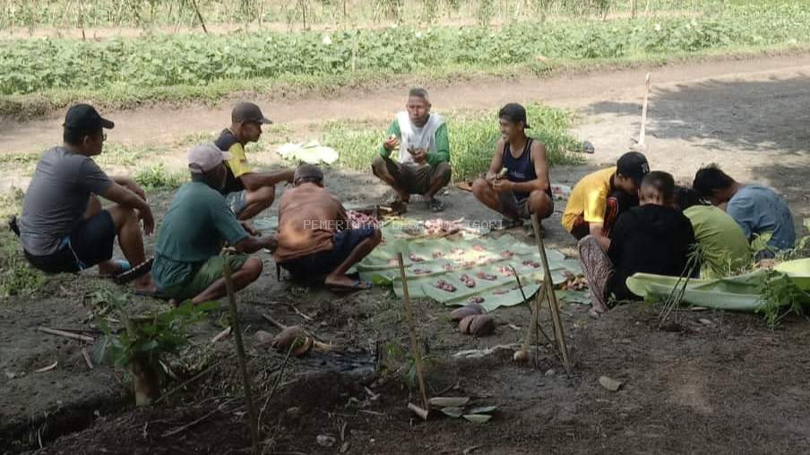 TRADISI BULAN SYURO MASYARAKAT LENTONGREJO JAGA KERUKUNAN DAN PERSATUAN 