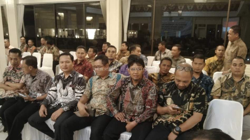 PEMBINAAN PENINGKATAN KAPASITAS SEKRETARIS DESA SEKABUPATEN CILACAP 