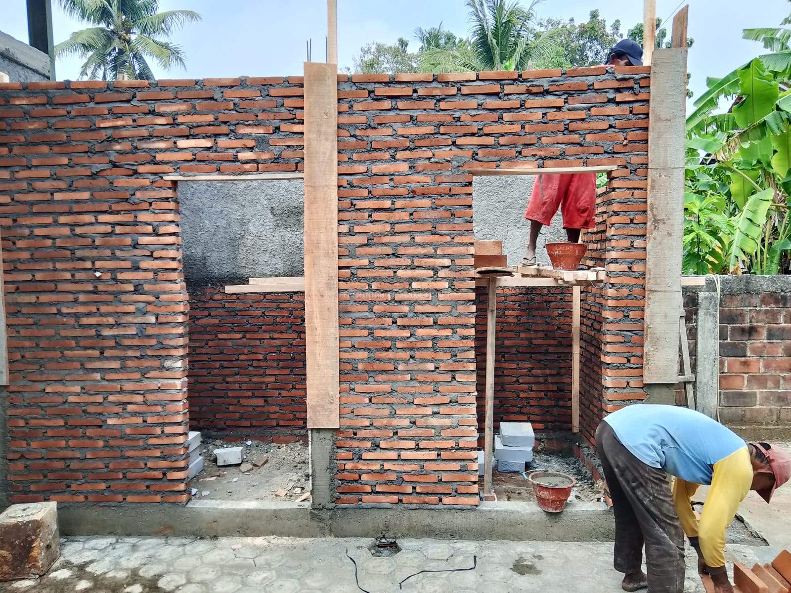 GOR MUKTISARI MILIKI JAMBAN UMUM BARU, WUJUD KOMITMEN DESA PADA PHBS